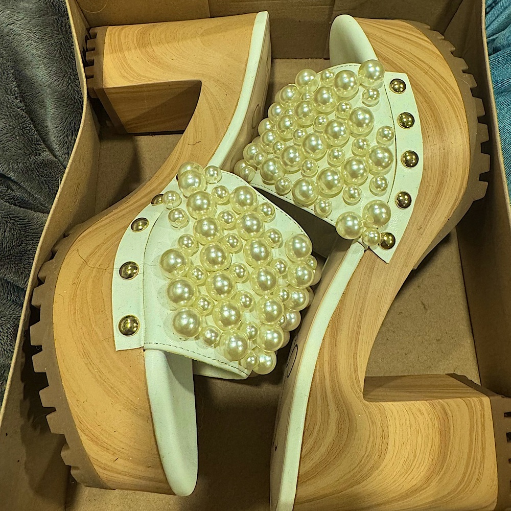 Jessica simpson bridal shoe